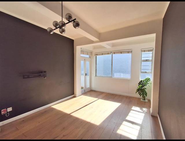 0 BEDROOM APARTMENT FOR SALE IN SEA POINT